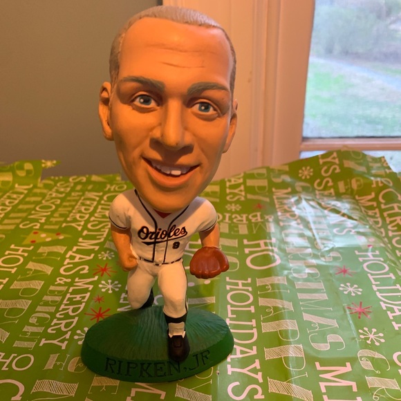 Cal Ripken Jr Figure - Picture 4 of 8